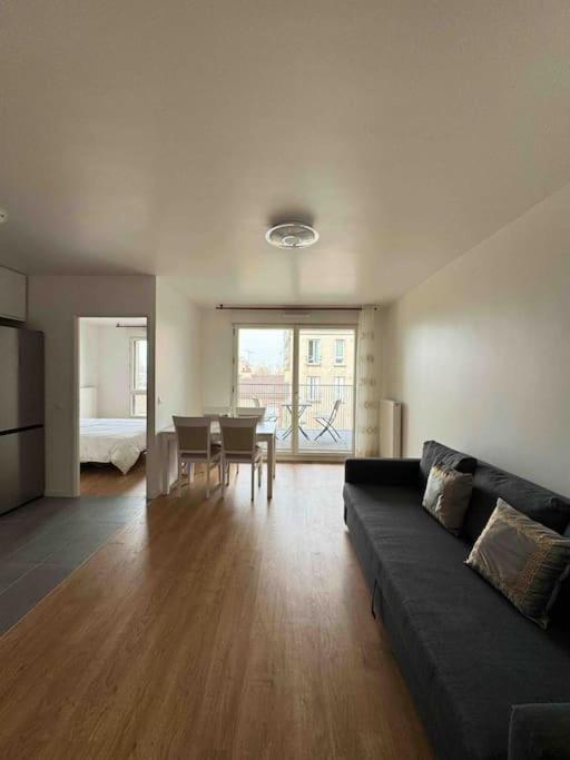 Appartement Moderne Avec Balcon Proche De Paris Aubervilliers Exterior foto